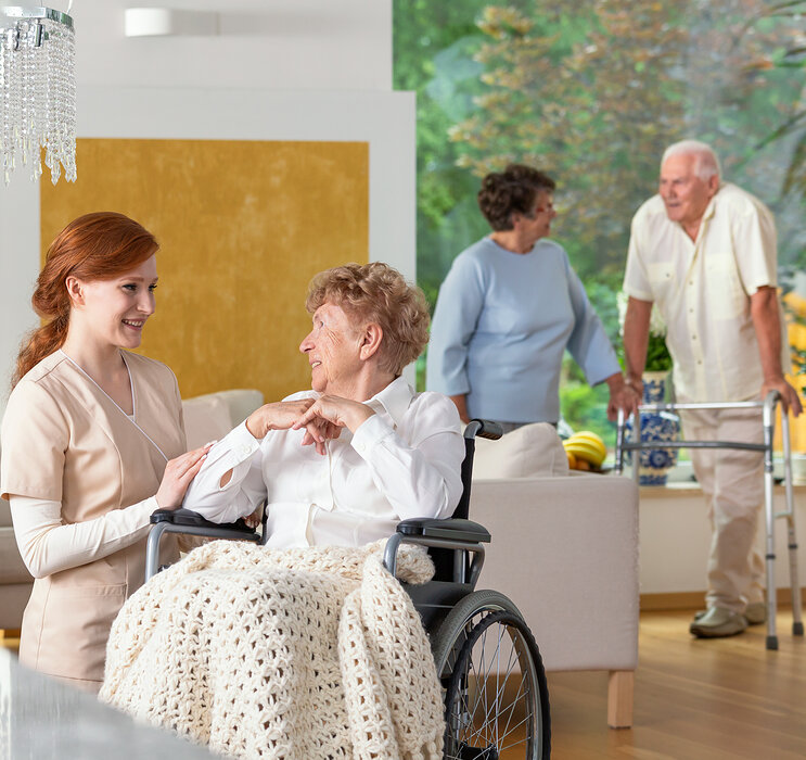Senioren im Pflegeheim